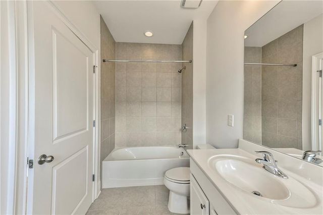 1642 Canopy Chase NE, Brookhaven, GA 30319
