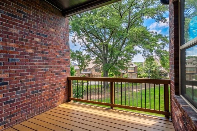 1642 Canopy Chase NE, Brookhaven, GA 30319