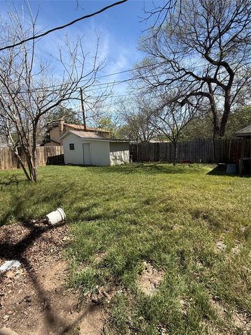 5303 Harvest LN, Austin, TX 78745