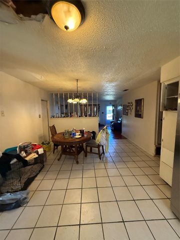 5303 Harvest LN, Austin, TX 78745