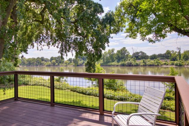 4625 Garden Hwy, Sacramento, CA 95837