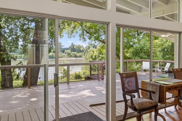 4625 Garden Hwy, Sacramento, CA 95837