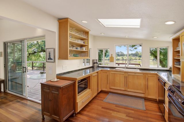 4625 Garden Hwy, Sacramento, CA 95837