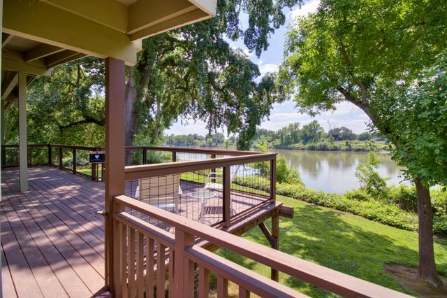 4625 Garden Hwy, Sacramento, CA 95837