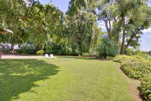 4625 Garden Hwy, Sacramento, CA 95837