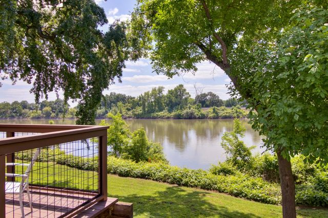 4625 Garden Hwy, Sacramento, CA 95837