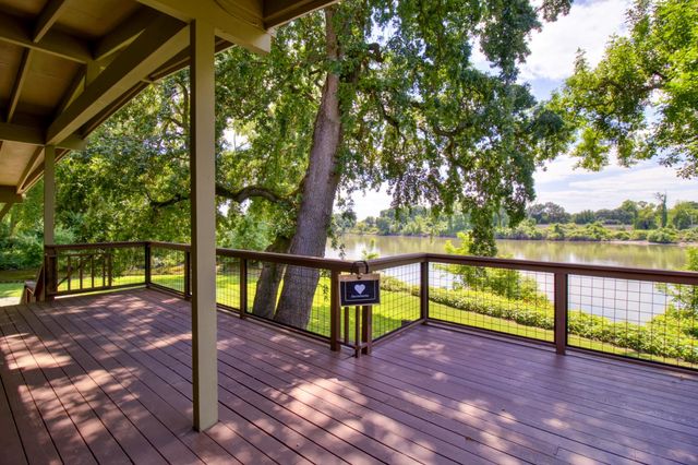 4625 Garden Hwy, Sacramento, CA 95837