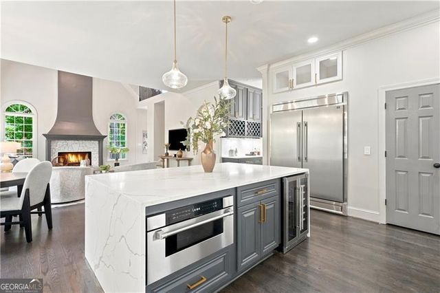 945 Waters Reach Court, Alpharetta, GA 30022