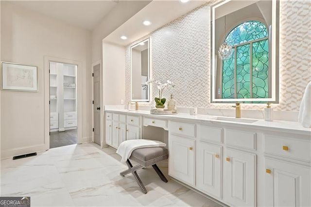 945 Waters Reach Court, Alpharetta, GA 30022