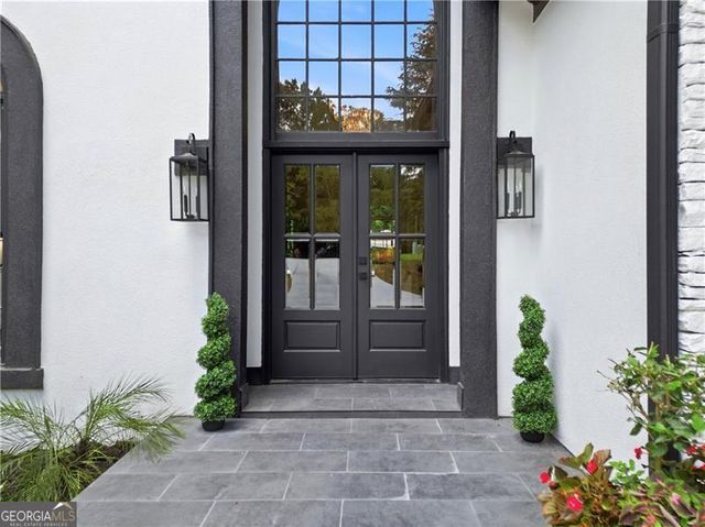 945 Waters Reach Court, Alpharetta, GA 30022
