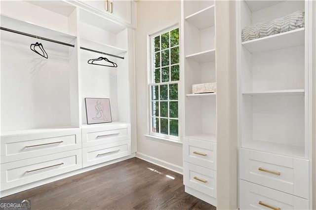 945 Waters Reach Court, Alpharetta, GA 30022