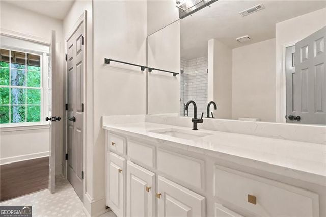 945 Waters Reach Court, Alpharetta, GA 30022