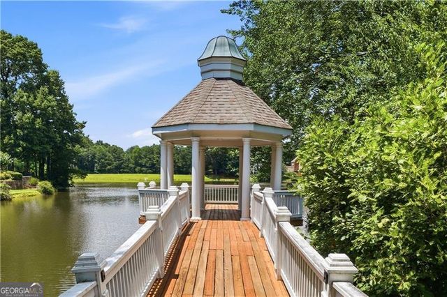 945 Waters Reach Court, Alpharetta, GA 30022