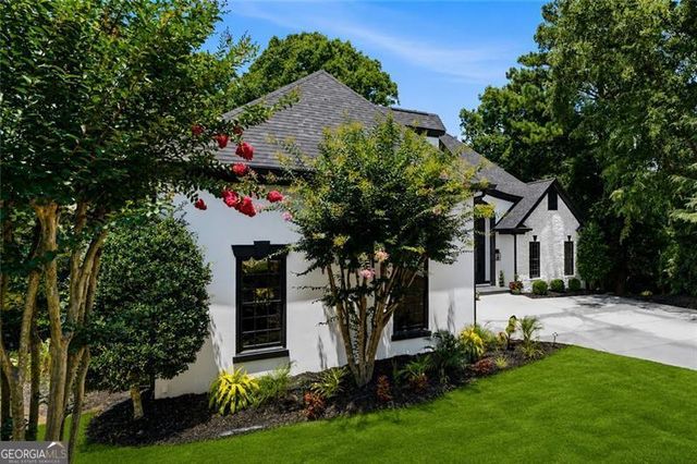945 Waters Reach Court, Alpharetta, GA 30022