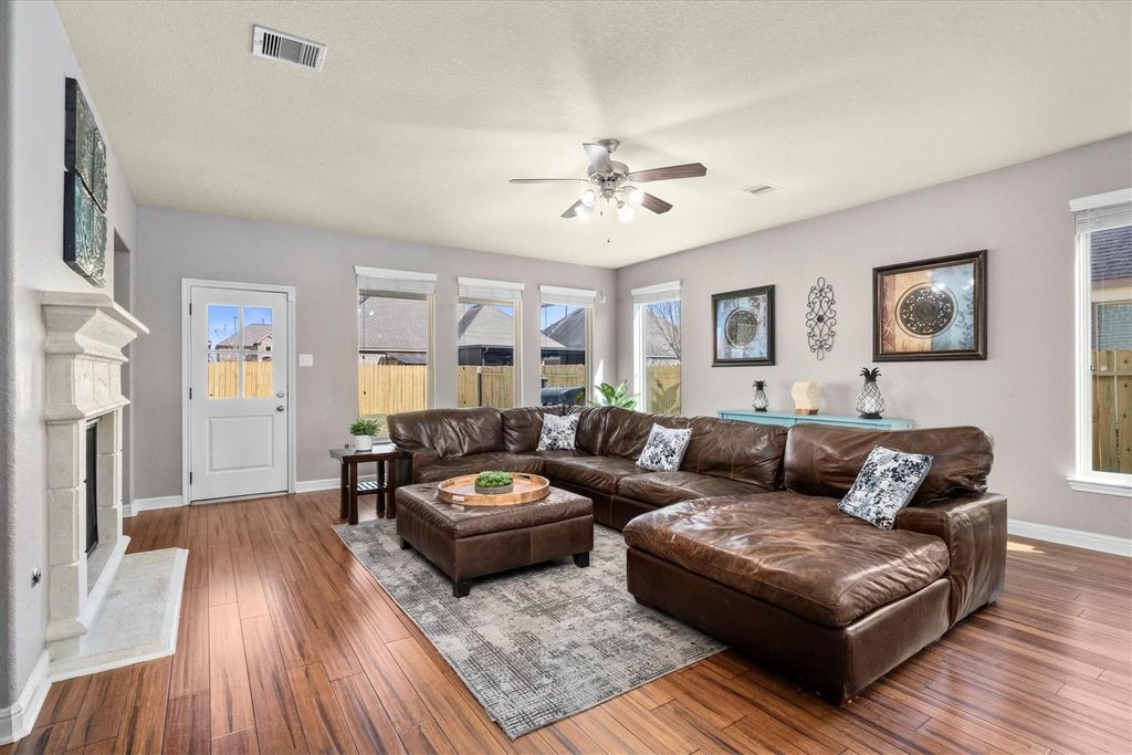 24710 Fawn Ridge Forest Drive, Spring, TX 77373