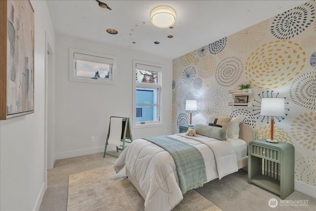 2627 78th Avenue NE, Medina, WA 98039