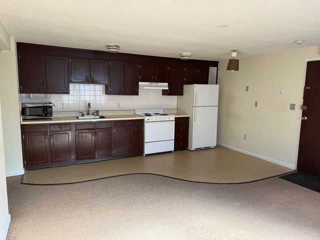 127 Atlantic Avenue 9, Revere, MA 02151