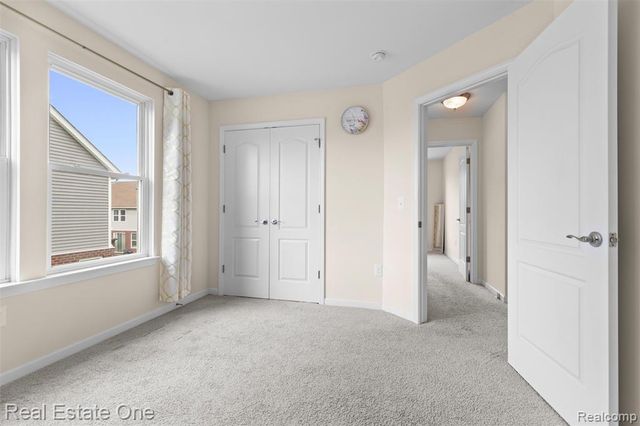 36950 Everett Drive, Westland, MI 48185
