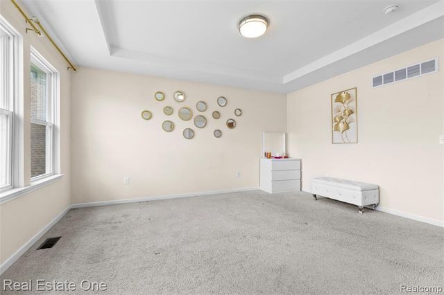 36950 Everett Drive, Westland, MI 48185