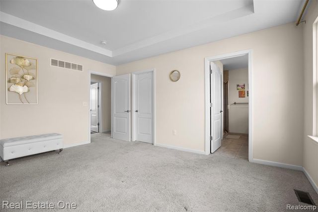 36950 Everett Drive, Westland, MI 48185