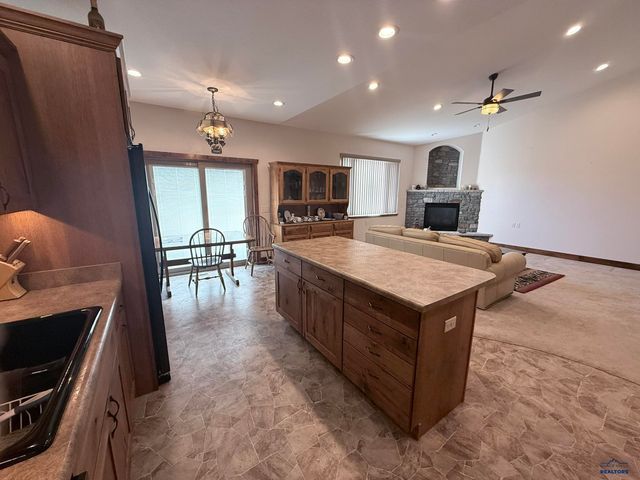 2822 OLIVE GROVE CT, Rapid City, SD 57703