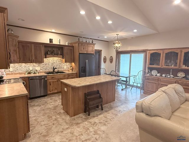 2822 OLIVE GROVE CT, Rapid City, SD 57703