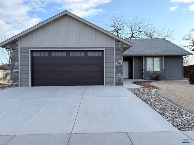 2822 OLIVE GROVE CT, Rapid City, SD 57703