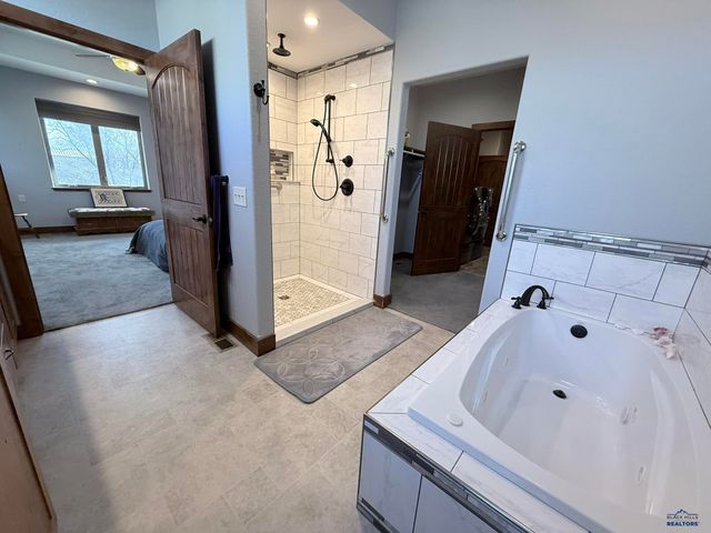 2822 OLIVE GROVE CT, Rapid City, SD 57703