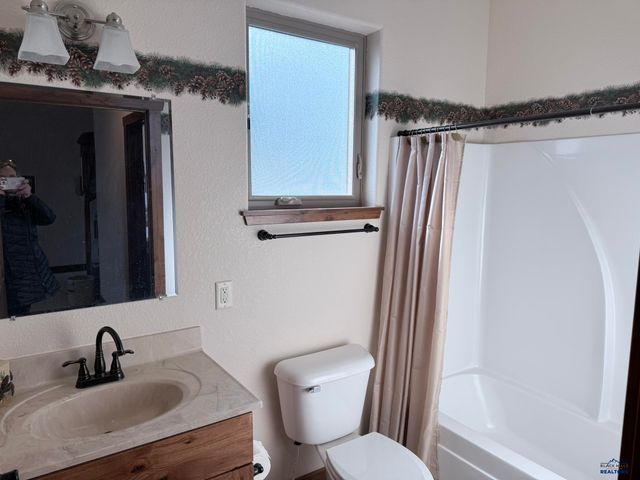 2822 OLIVE GROVE CT, Rapid City, SD 57703