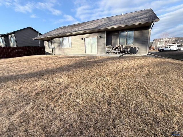 2822 OLIVE GROVE CT, Rapid City, SD 57703