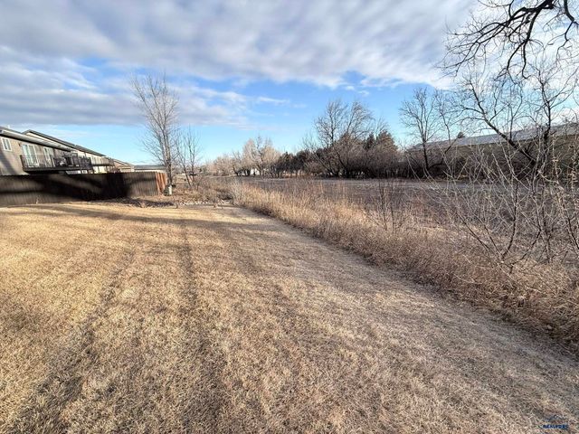 2822 OLIVE GROVE CT, Rapid City, SD 57703