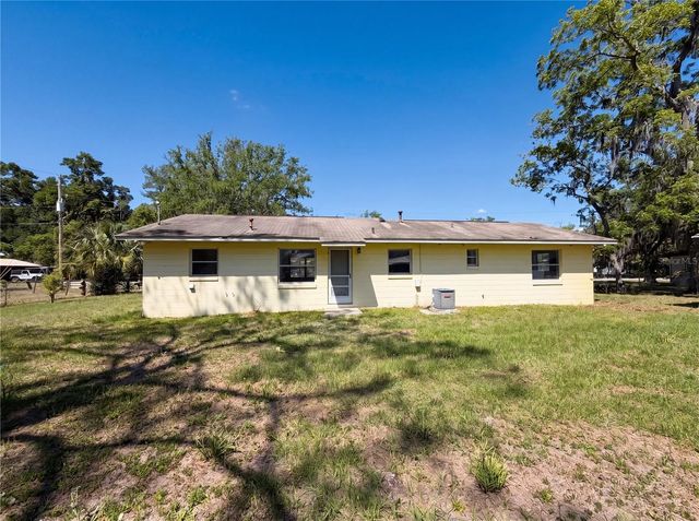 207 NE 3RD TERRACE, Williston, FL 32696