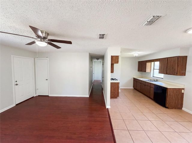 207 NE 3RD TERRACE, Williston, FL 32696