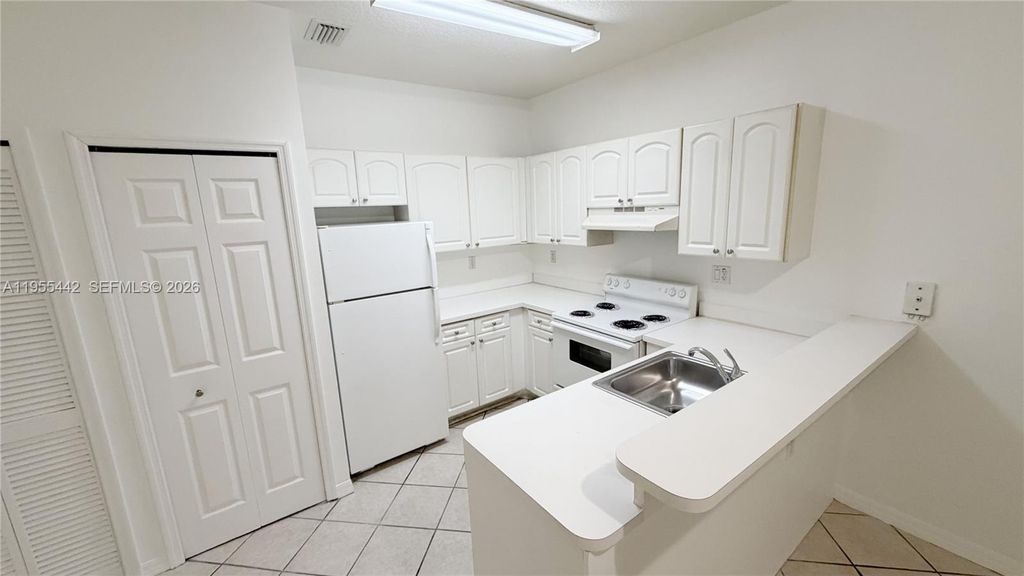 2734 Bird Ave 101, Miami, FL 33133