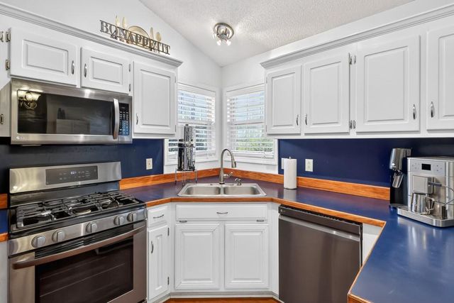 215 Sterling Drive, Canton, GA 30115