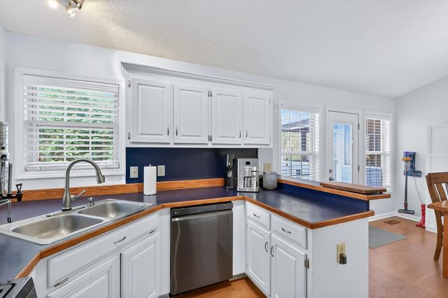 215 Sterling Drive, Canton, GA 30115