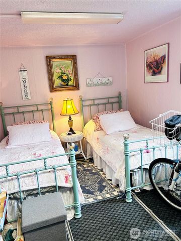 2595 State Route 109, Ocean Shores, WA 98569