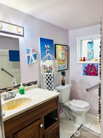 2595 State Route 109, Ocean Shores, WA 98569