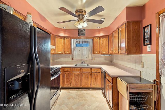 14 Nostrand Drive, Toms River, NJ 08757