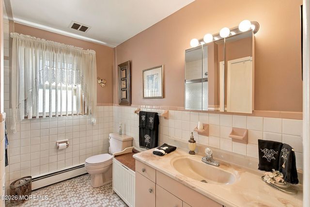 14 Nostrand Drive, Toms River, NJ 08757