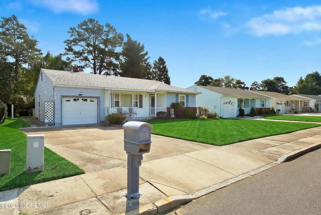14 Nostrand Drive, Toms River, NJ 08757