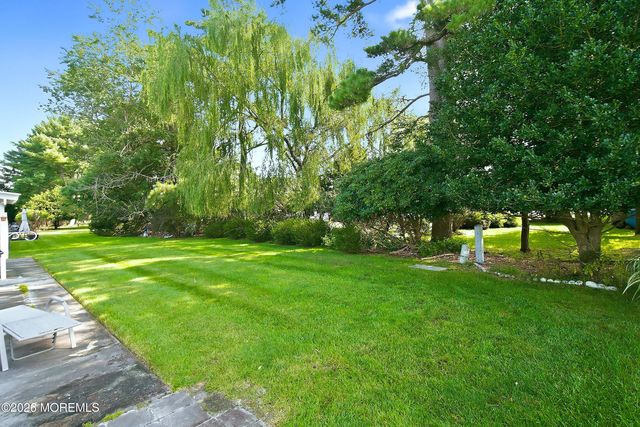 14 Nostrand Drive, Toms River, NJ 08757