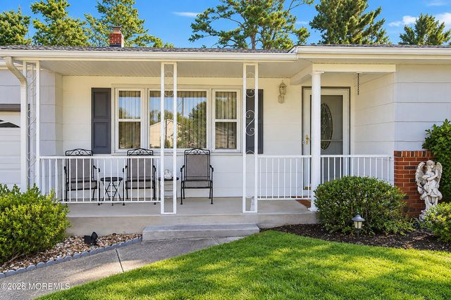14 Nostrand Drive, Toms River, NJ 08757