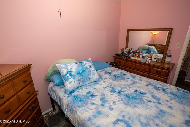 10 Schmitt Street, Sayreville, NJ 08872