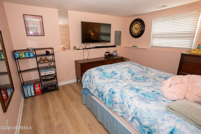 10 Schmitt Street, Sayreville, NJ 08872