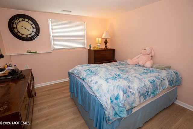 10 Schmitt Street, Sayreville, NJ 08872