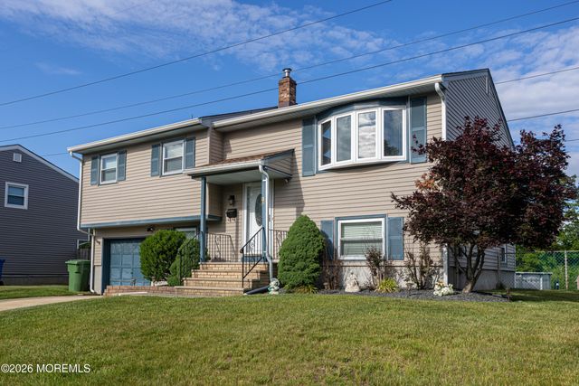 10 Schmitt Street, Sayreville, NJ 08872