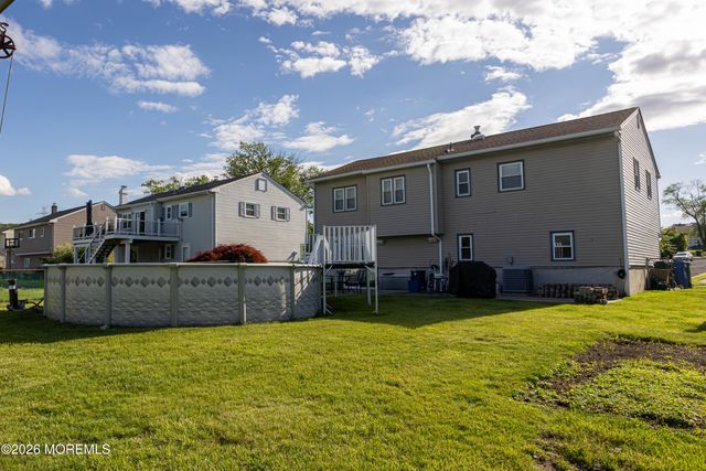 10 Schmitt Street, Sayreville, NJ 08872