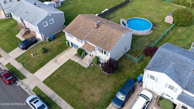 10 Schmitt Street, Sayreville, NJ 08872