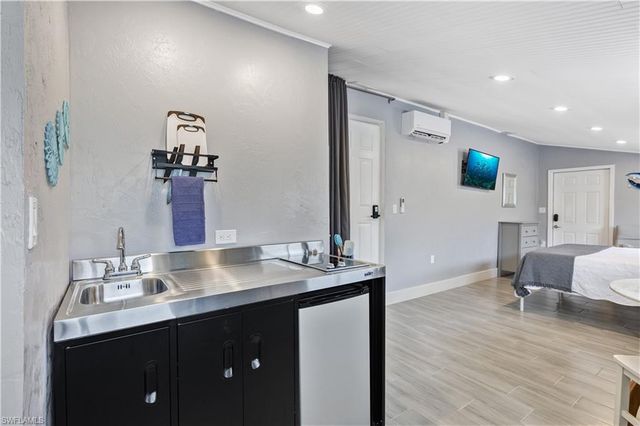 216 Fairweather LN, Fort Myers Beach, FL 33931